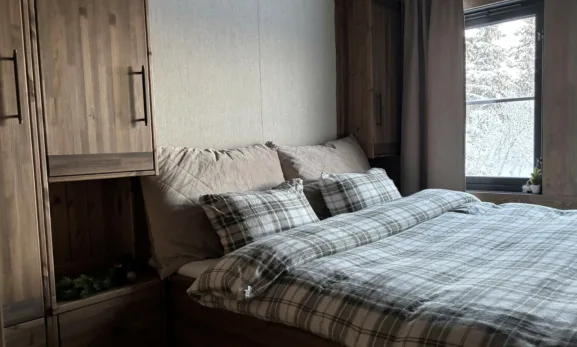 Soverom og garderobe